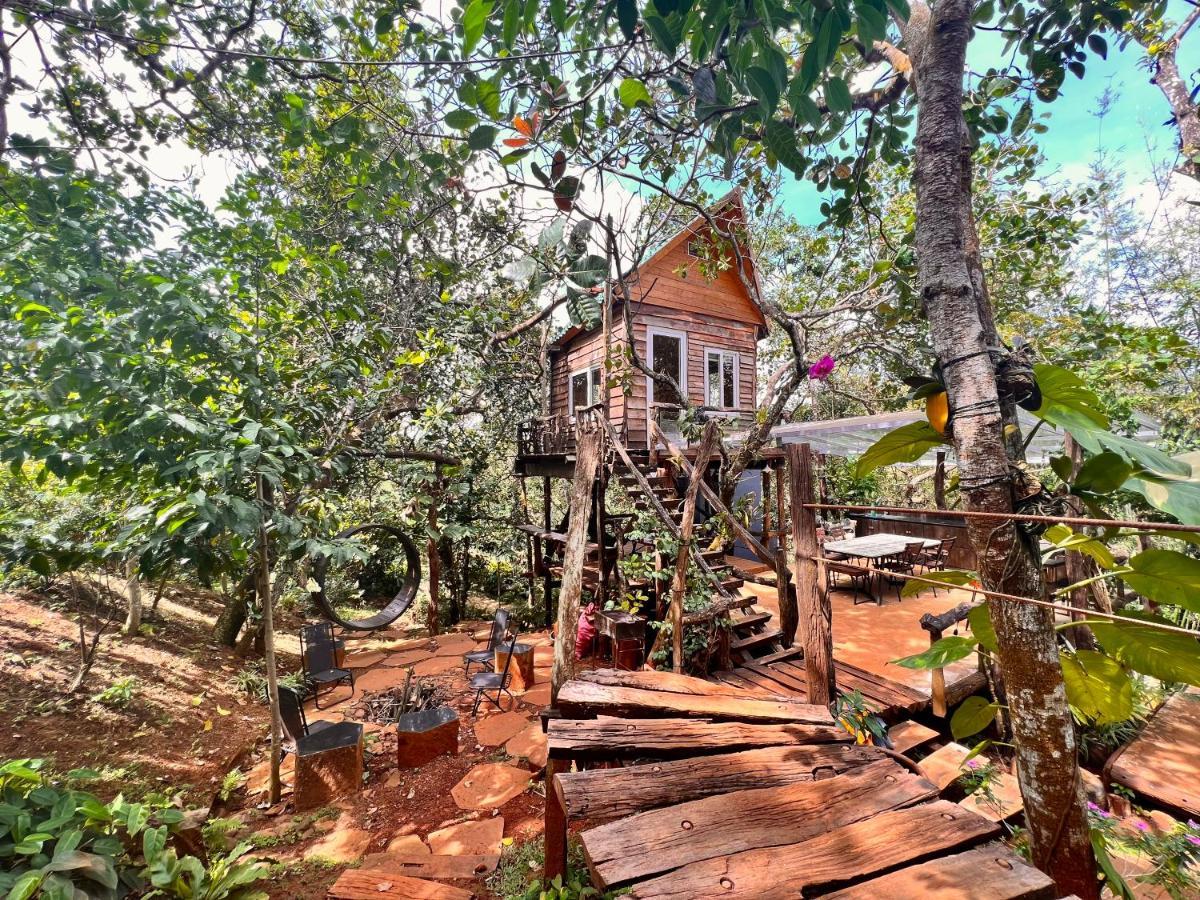Megarden Daknong Villa Gia Nghĩa Екстериор снимка